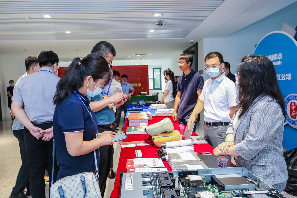 黑龙江省计算机学会第七次会员代表大会暨第七届理事会换届选举成功举办