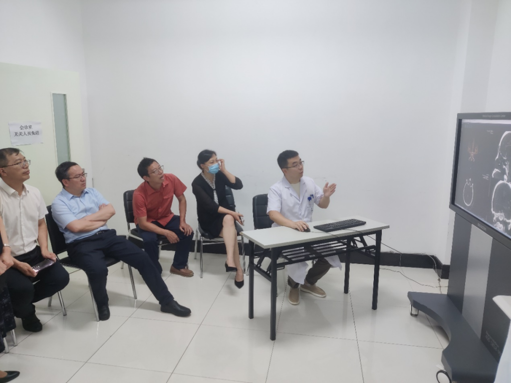 省学会智慧医疗专业委员会走进医大二院暨专委执委会第二次会议顺利举行