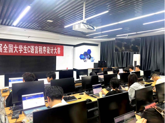 第三届全国大学生C语言程序设计大赛圆满落幕